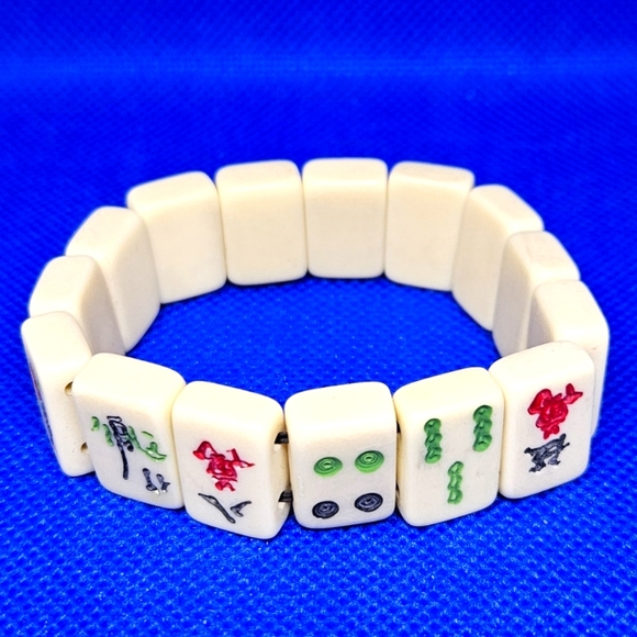 Vintage Mahjong Tile Bracelet Stretchable Elastic Cord - Picture 1 of 5
